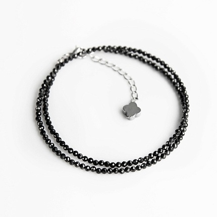 Чокер-браслет из циркона и гематита (диаметр бусин ~2 мм), украшения из натуральных камней